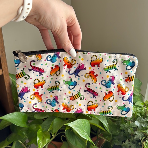 ewe Other - eWe Colorful Cats Kids Pencil Case